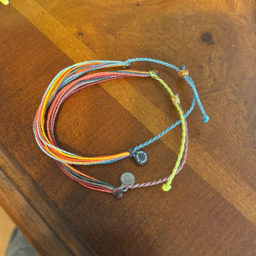 Pura vida bracelets (2)